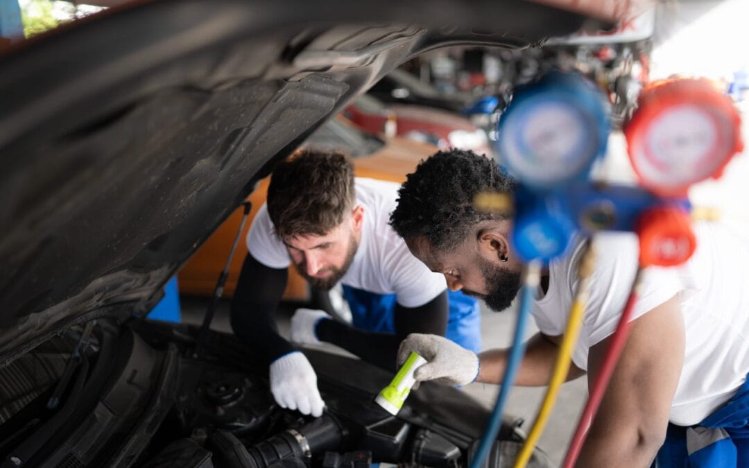 How Professionals Diagnoses Engine Issues